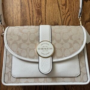 Coach Cream Shoulder Bag Leather Like New